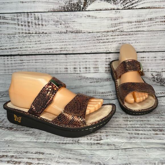 Alegria Size 39 9 Karmen Riches Bronze Gold Double Strap Slide Sandals - Picture 1 of 12